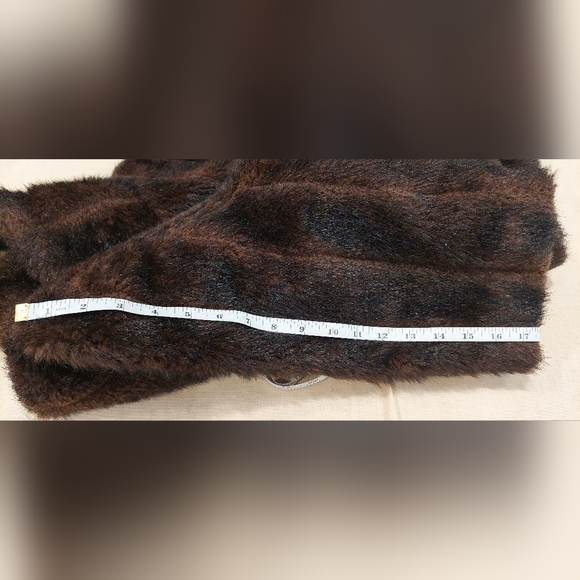 Elegant Brown Teddy Jacket for Women - Picture 11 of 11